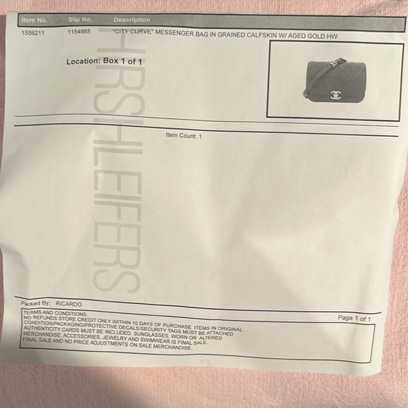 BRAND NEW CHANEL MESSENGER BAG - Picture 8 of 8